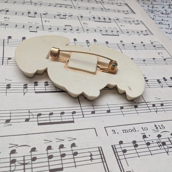 Black Bat Brooch with Orange Eyes - Picture 5 of 6